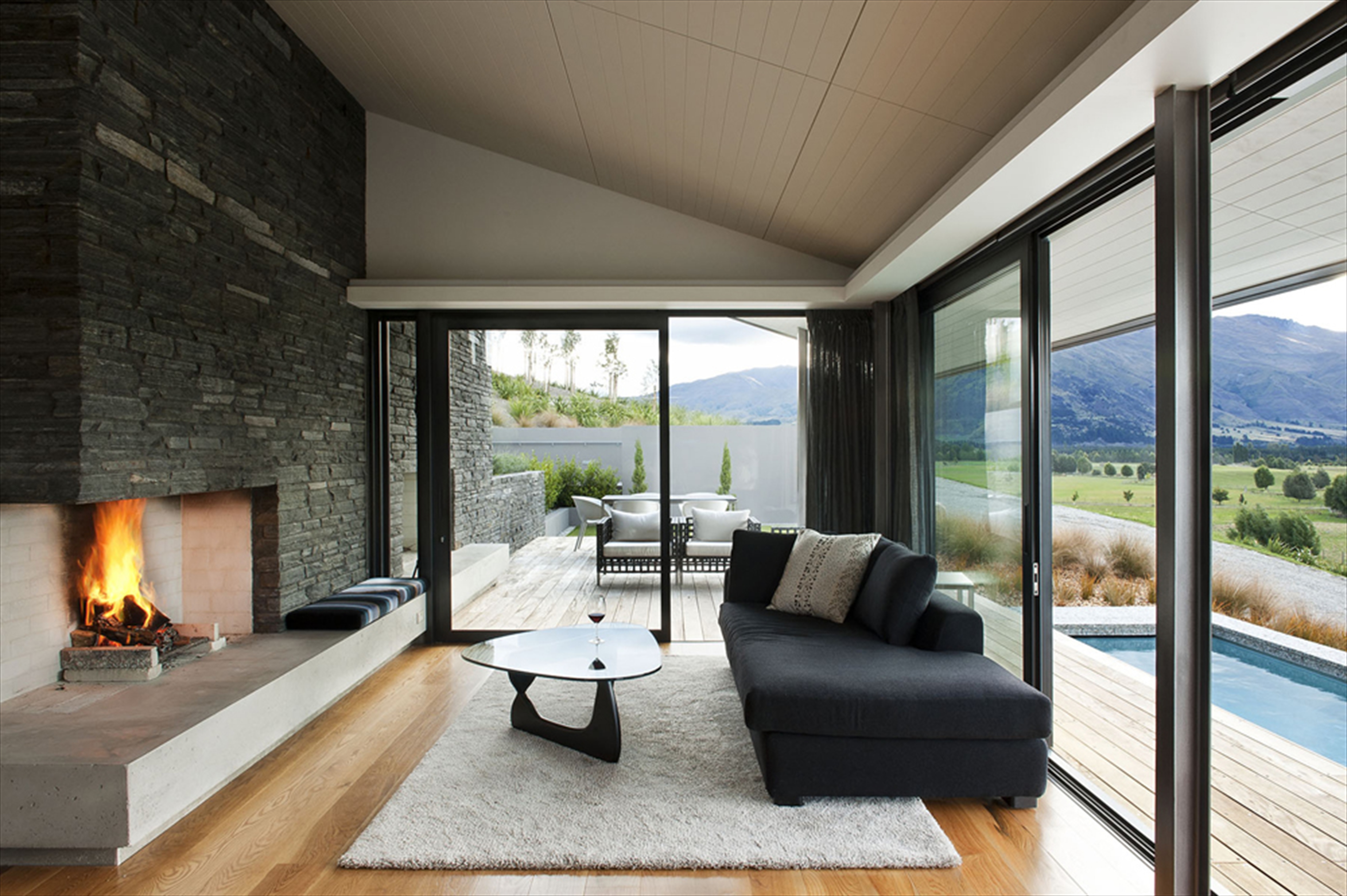 10 Beautiful Living Room Design by Marmol Radziner