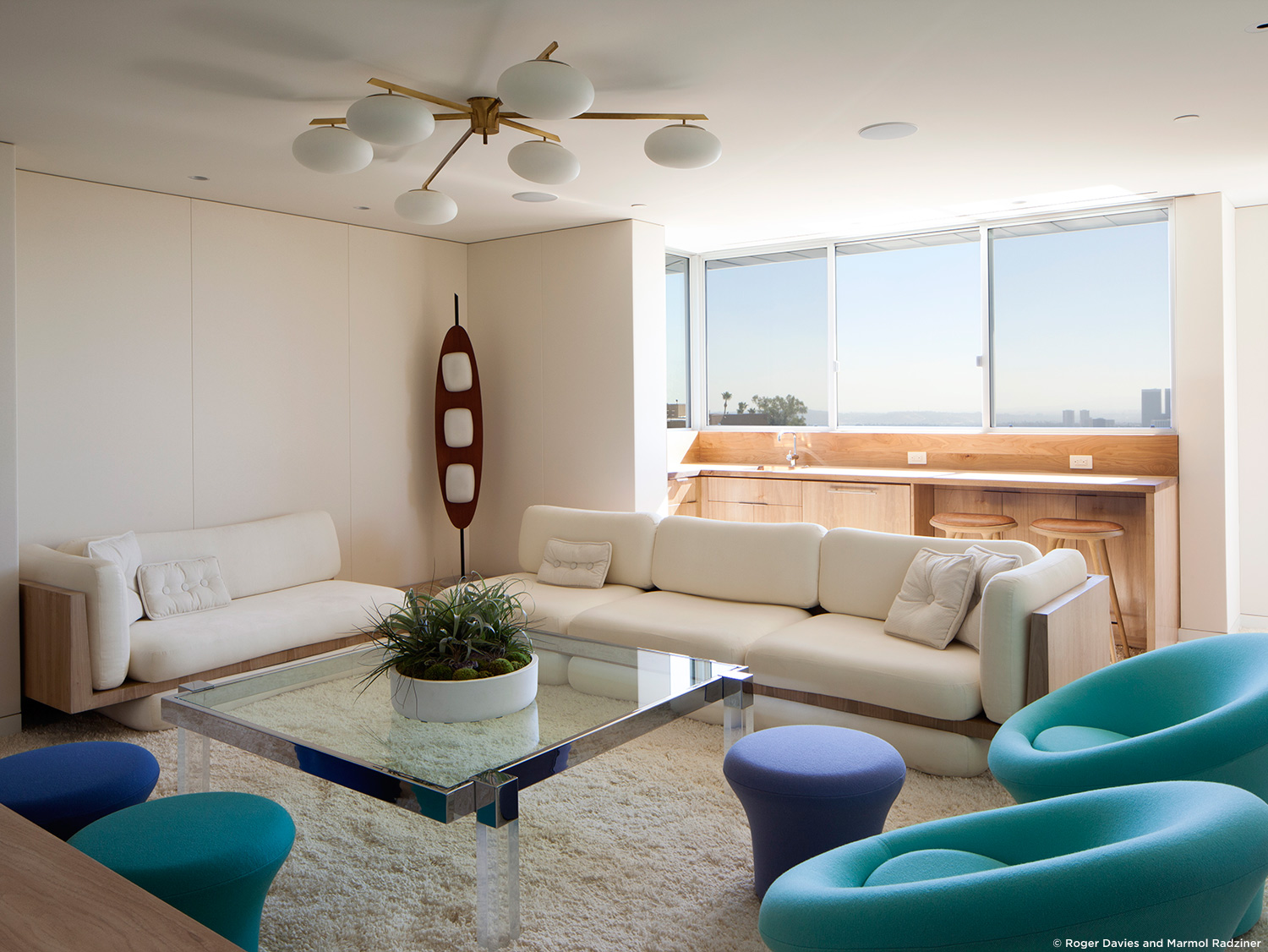 10 Beautiful Living Room Design by Marmol Radziner